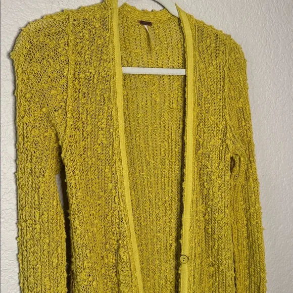 Free People Long Duster Cardigan Cover Up Buttons Crochet Knit Yellow Gold Small - Picture 3 of 8